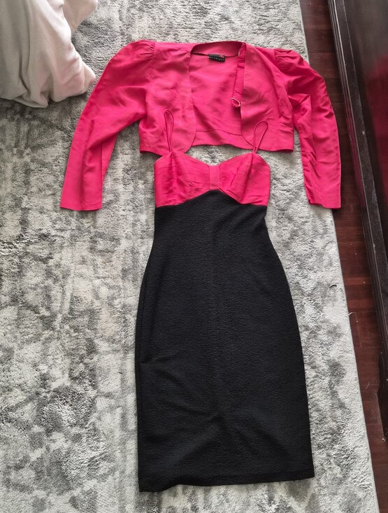 Scarlett Dresses & Skirts - Vintage 80s Hot Pink & Black Two-Piece Dress Set Cropped Blazer
